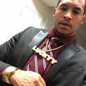 Meet your Posher, Larry